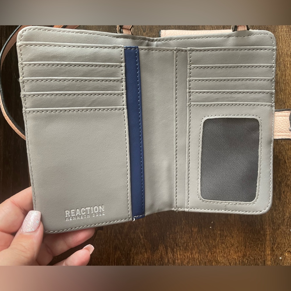 Kenneth Cole wallet bundle - Picture 4 of 5